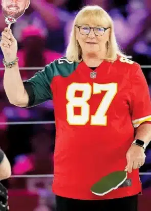 Kelce Brothers Split Team Mom Jersey